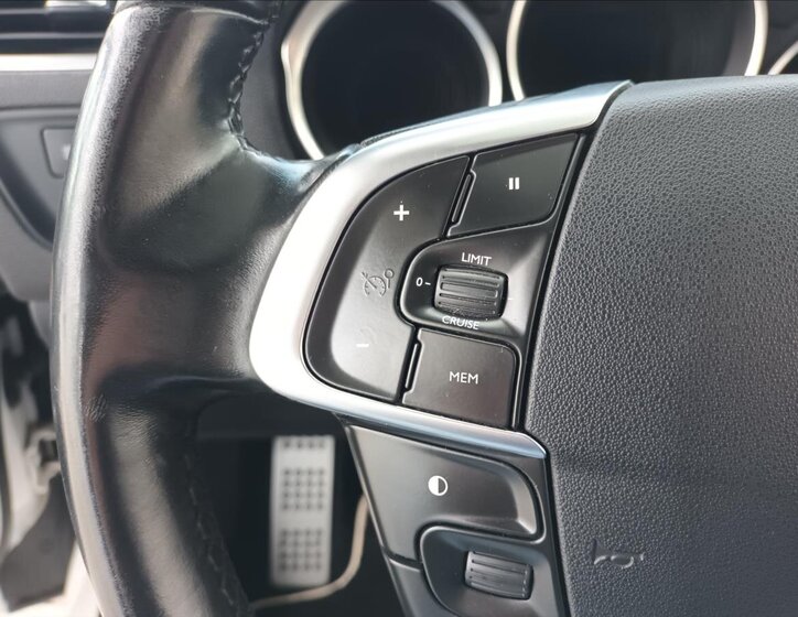 Citroën DS4 Hatchback 1,6 l 147 kw