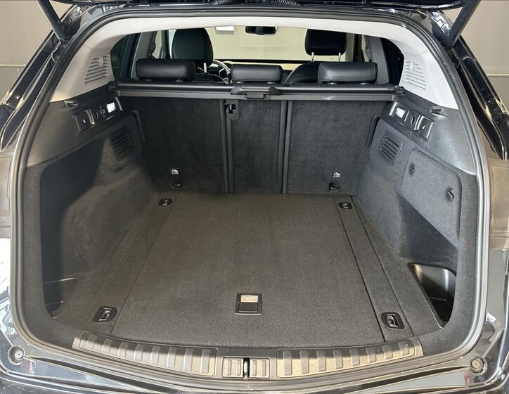 Alfa Romeo Stelvio SUV / Terénní 2,1 l 154 kw