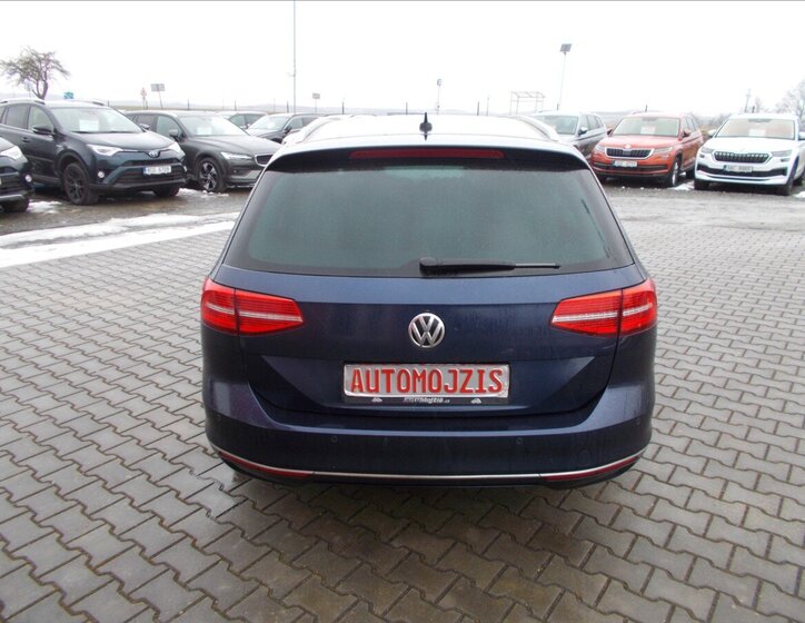 Volkswagen Passat Kombi 1,4 l 110 kw