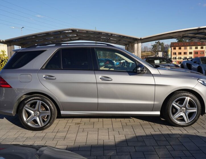 Mercedes-Benz GLE SUV / Terénní 3,0 l 190 kw