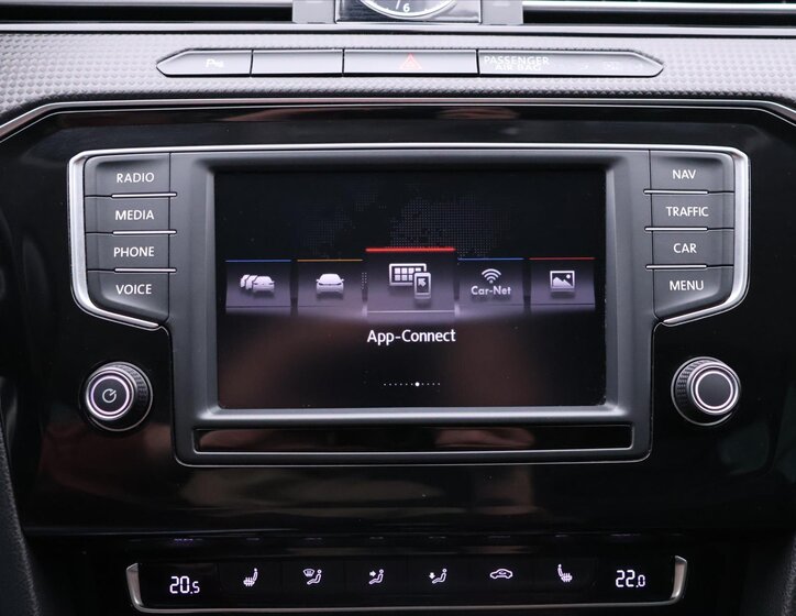 Volkswagen Passat 24