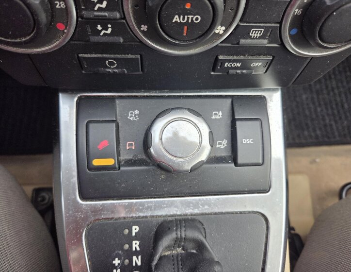 Land Rover Freelander SUV / Terénní 2,2 l 118 kw