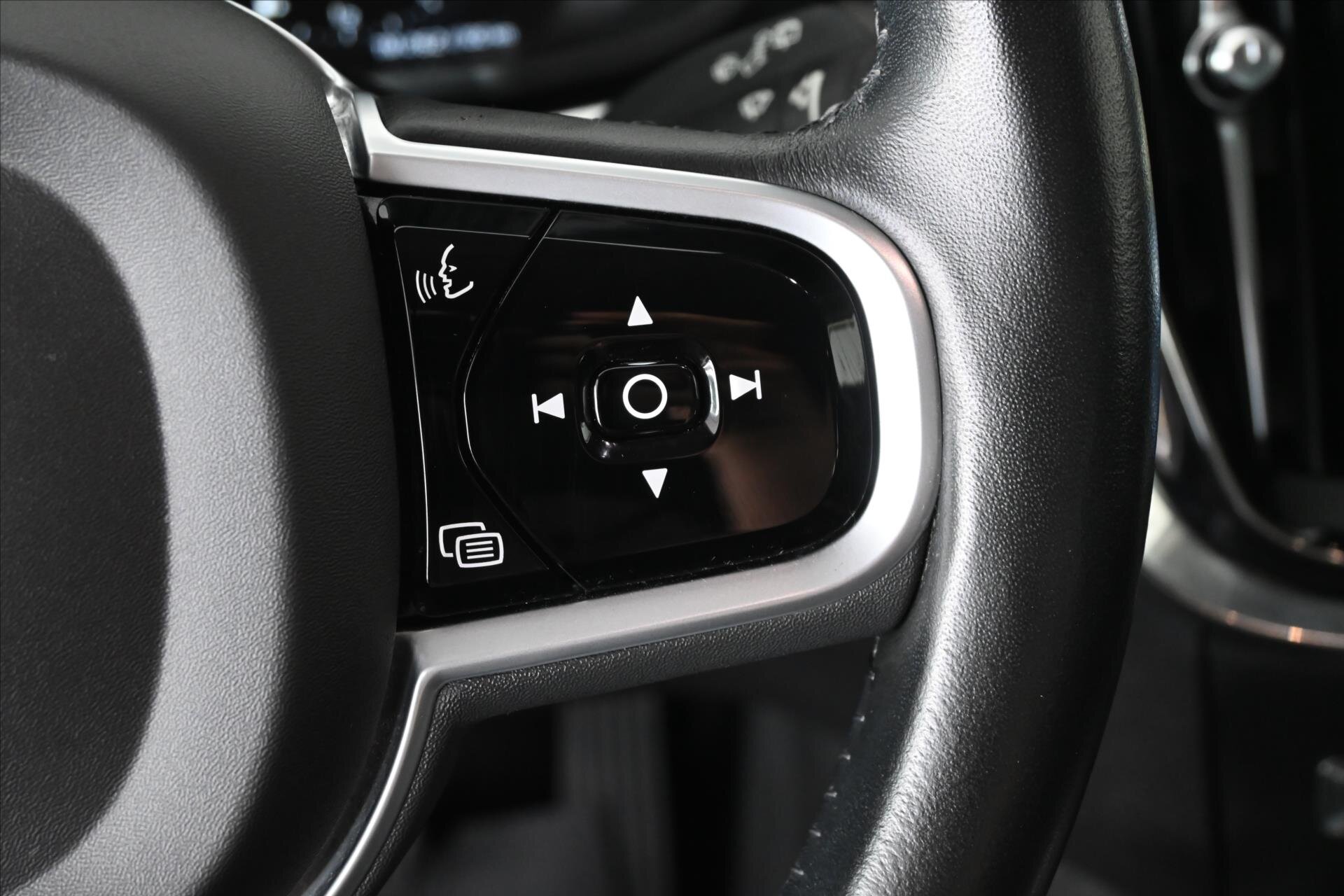 Volvo V60 Kombi 2,0 l 145 kw