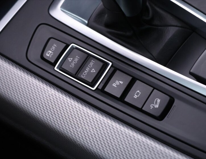 BMW X5 SUV / Terénní 3,0 l 230 kw