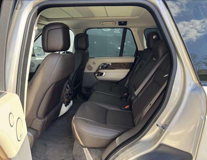 Land Rover Range Rover SUV 3,0 l 221 kw