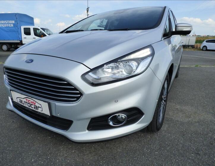 Ford S-MAX 62