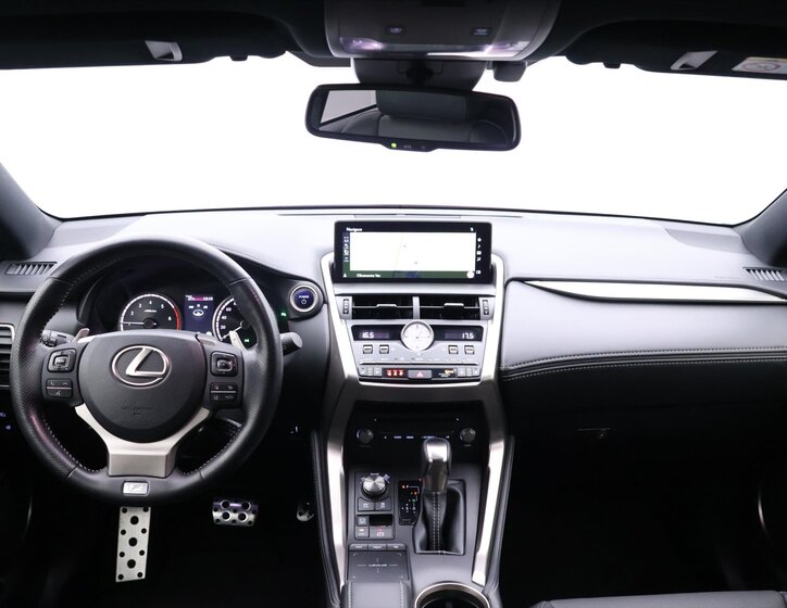 Lexus NX 300h 29