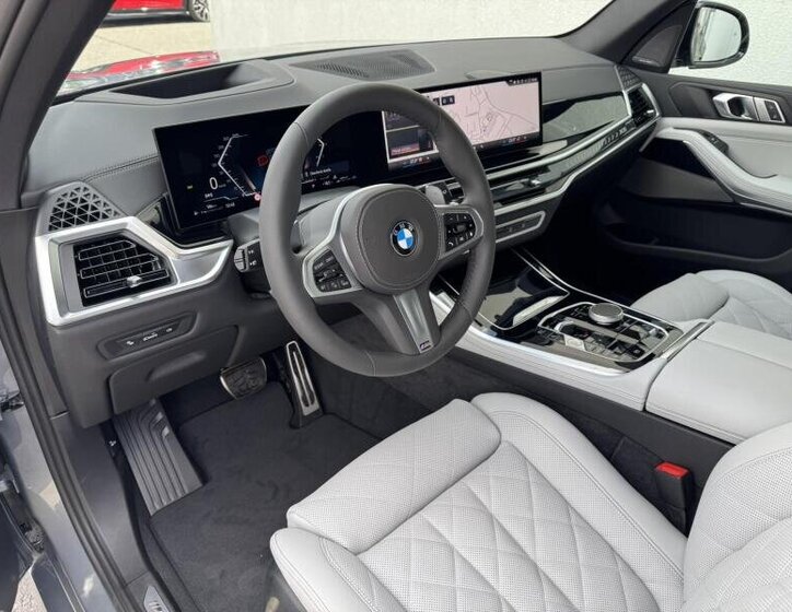 BMW X5 SUV / Terénní 3,0 l 250 kw