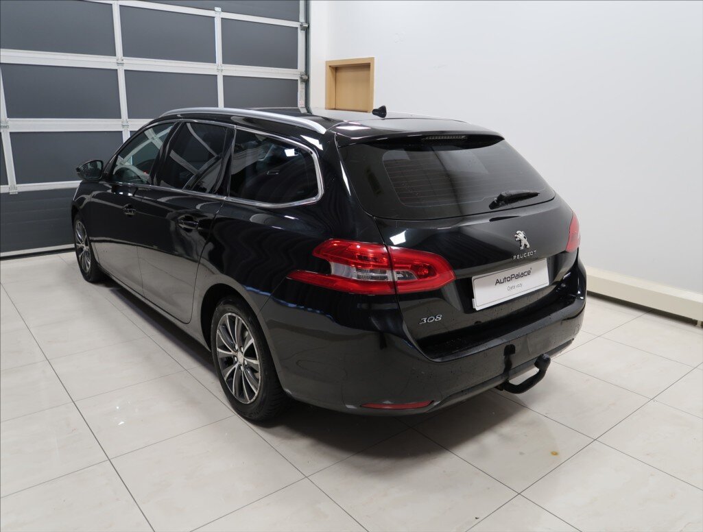 Peugeot 308 Kombi 1,6 l 88 kw