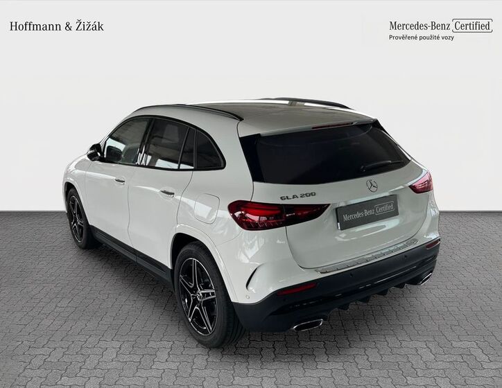 Mercedes-Benz GLA 7