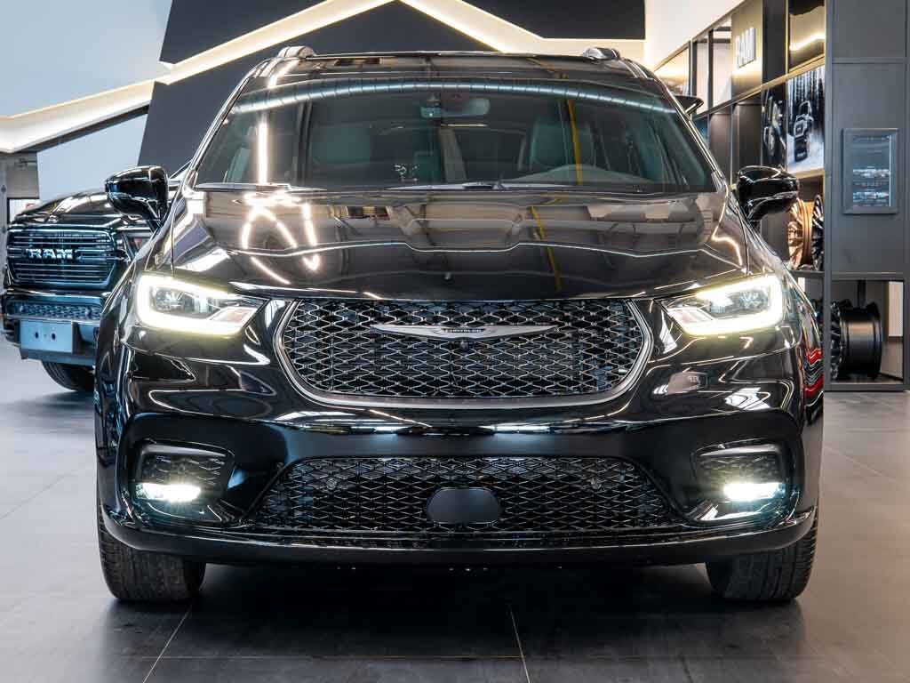 Chrysler Pacifica MPV 3,6 l 221 kw