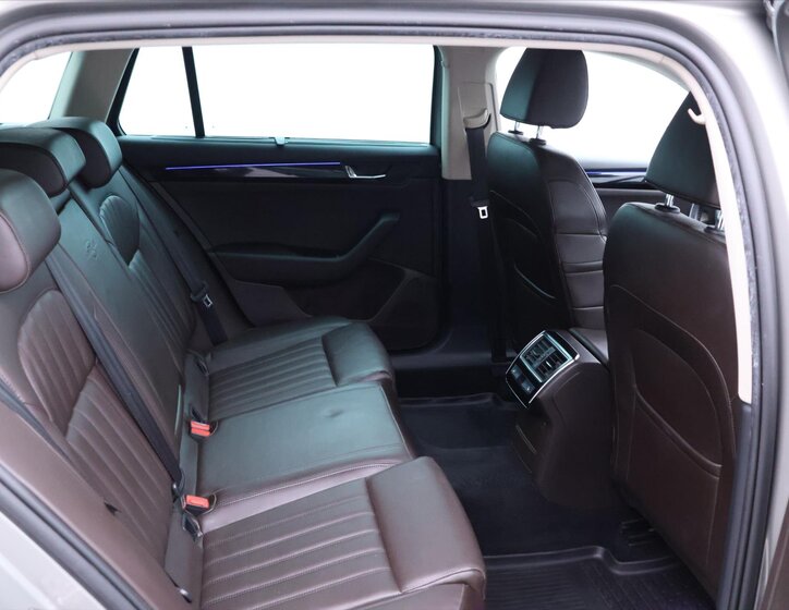 Škoda Superb Kombi 2,0 l 140 kw