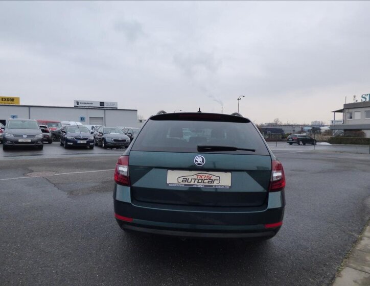 Škoda Octavia Kombi 2,0 l 110 kw