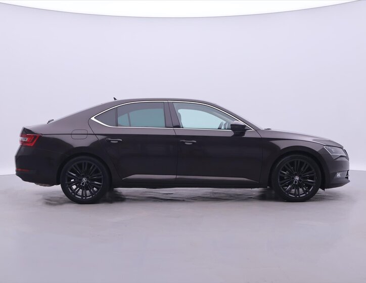 Škoda Superb Liftback 2,0 l 162 kw