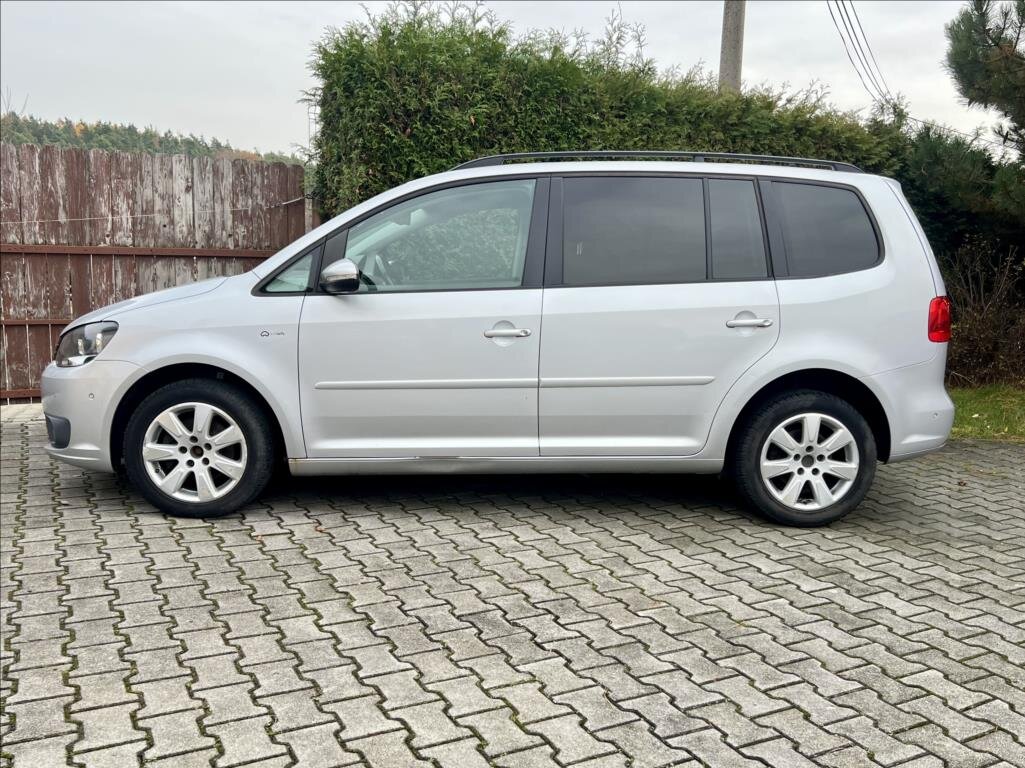 Volkswagen Touran MPV 1,6 l 77 kw