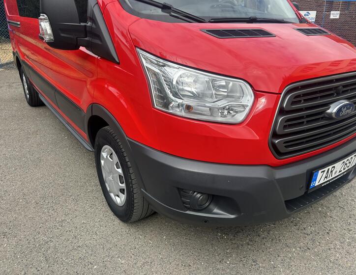 Ford Transit 8