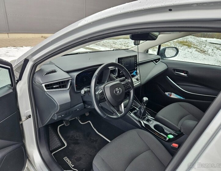 Toyota Corolla Sedan 1,6 l 97 kw