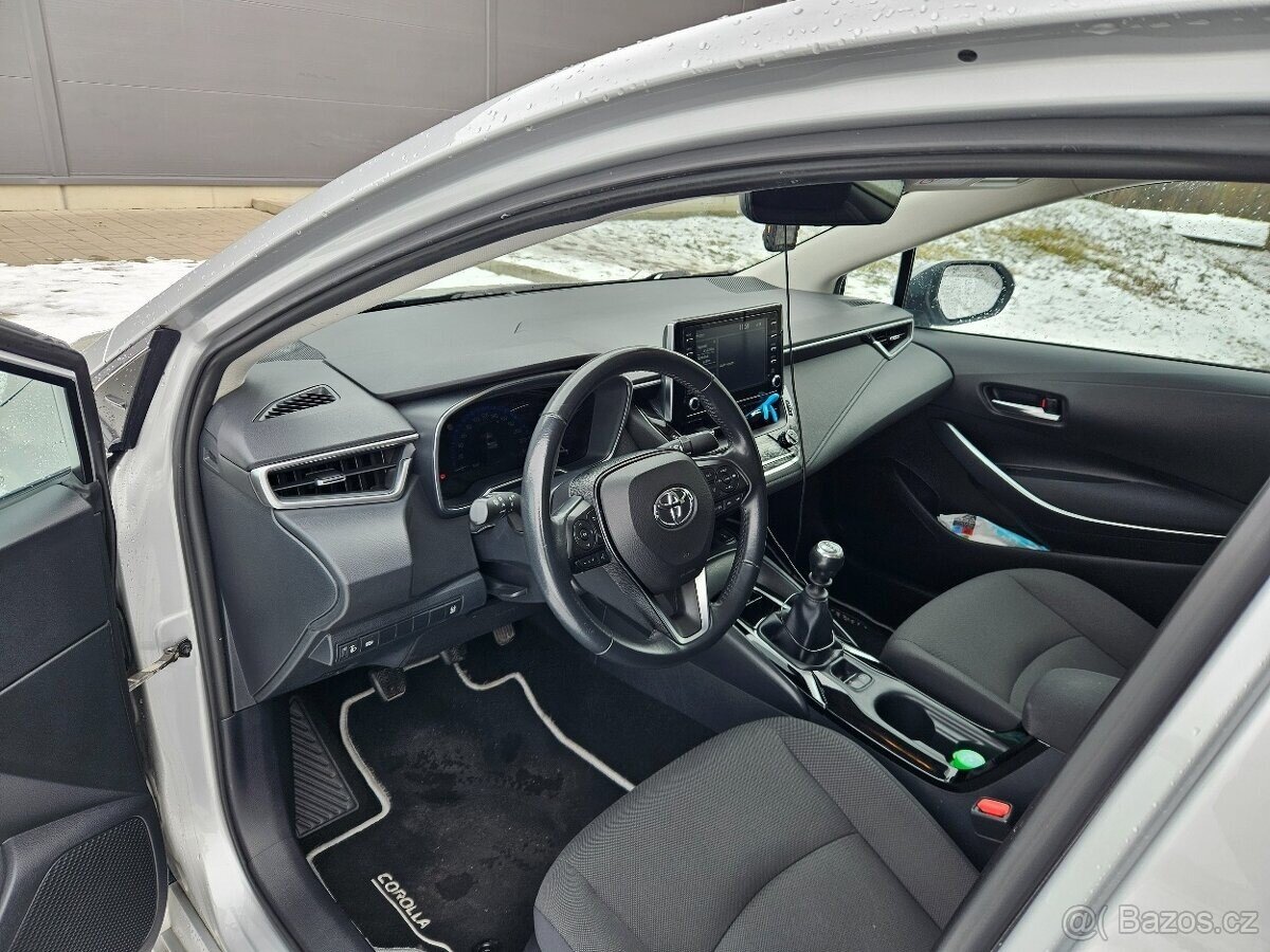 Toyota Corolla Sedan 1,6 l 97 kw