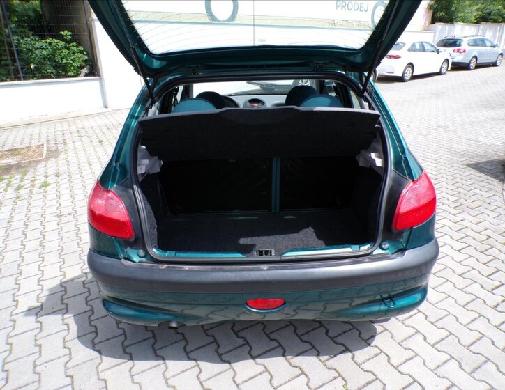 Peugeot 206 18