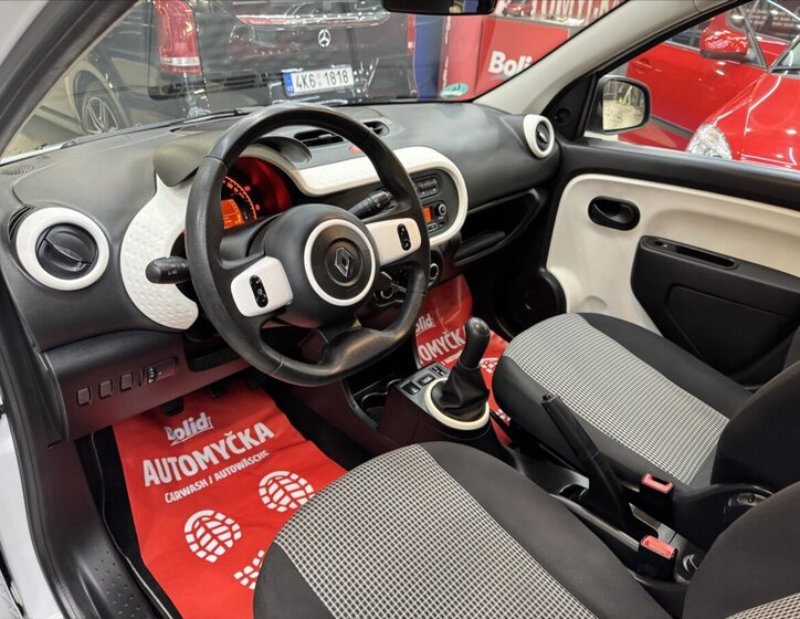 Renault Twingo Hatchback 999,0 52 kw