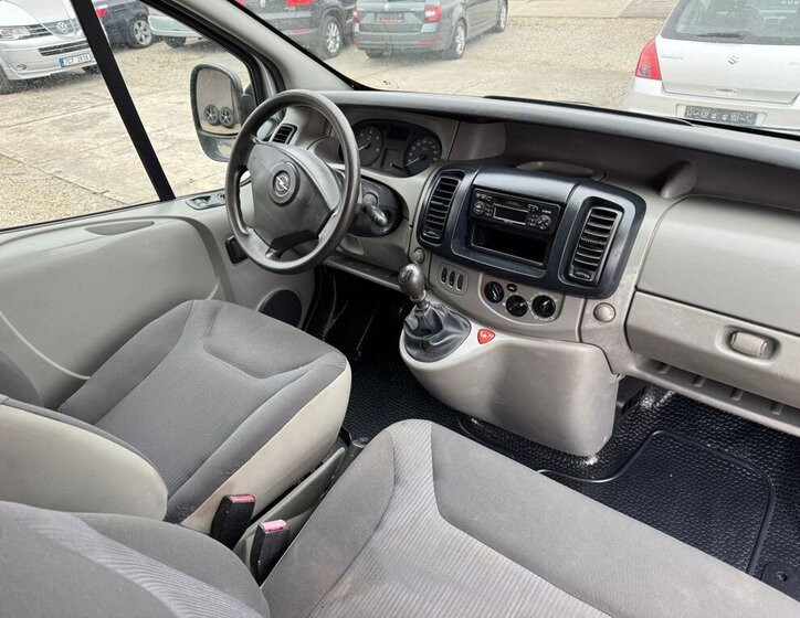 Opel Vivaro VAN / Minibus 2,0 l 84 kw