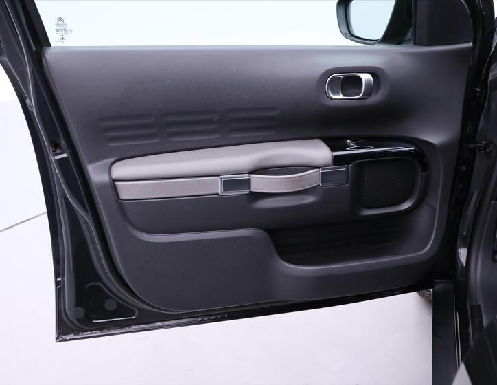 Citroën C4 Cactus 11