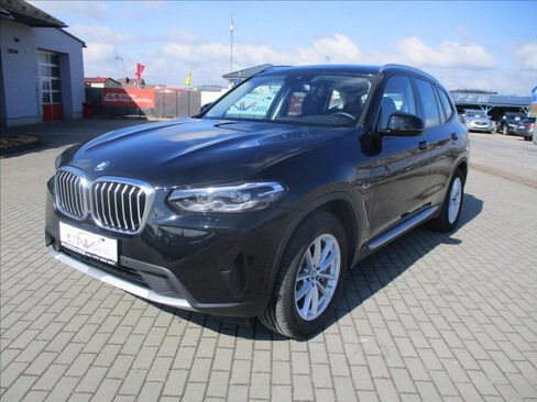 BMW X3 SUV / Terénní 2,0 l 215 kw