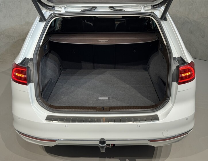 Volkswagen Passat 10