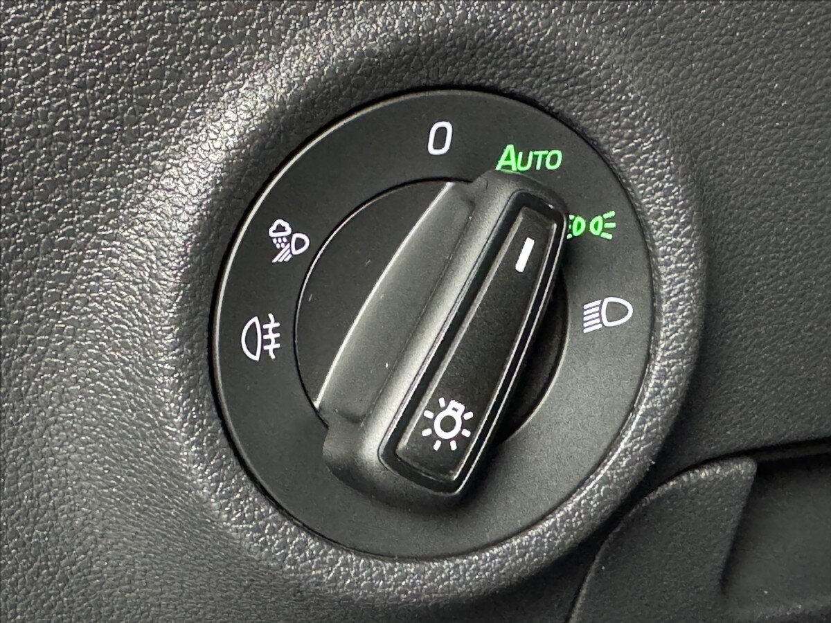 Škoda Karoq SUV / Terénní 2,0 l 110 kw