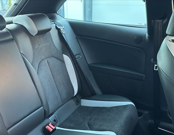 Seat Leon Hatchback 2,0 l 213 kw