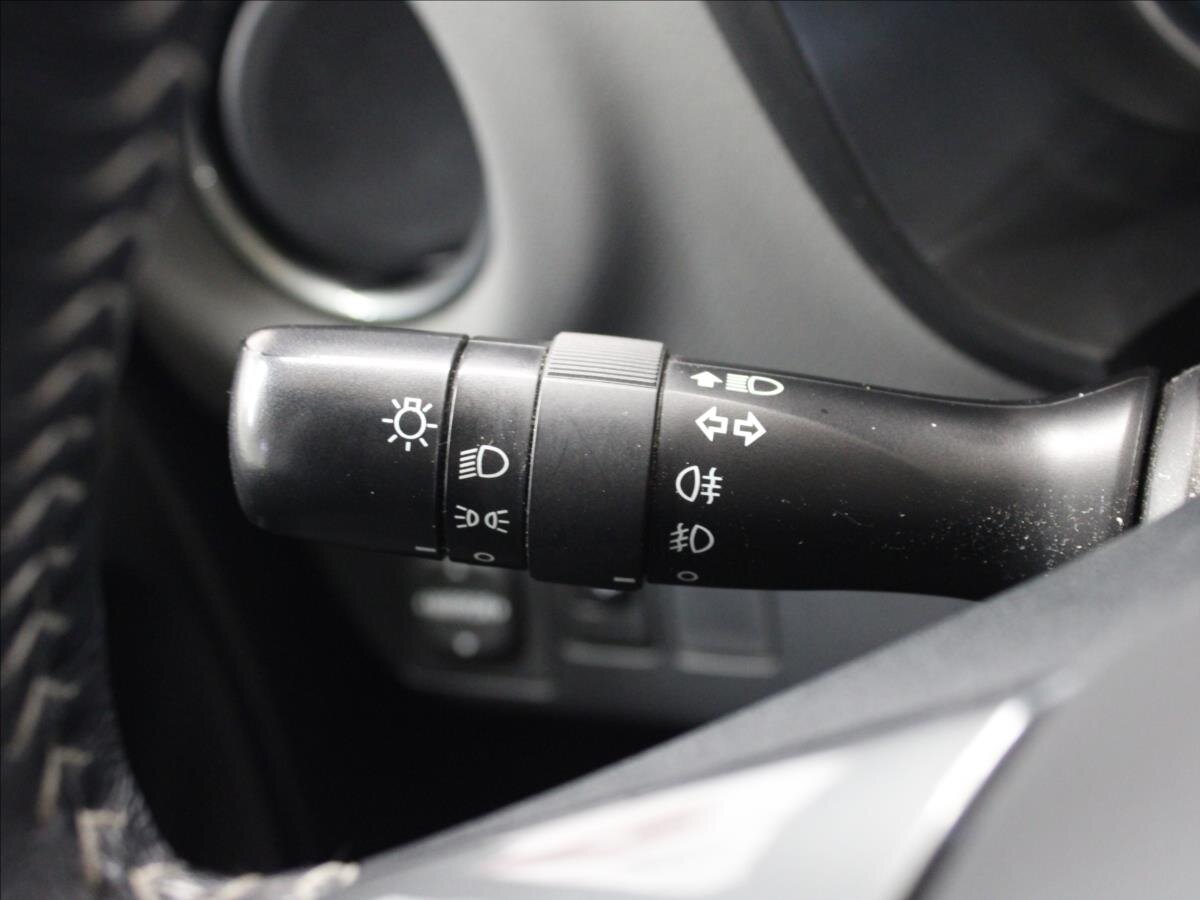 Toyota Yaris Hatchback 1,5 l 74 kw