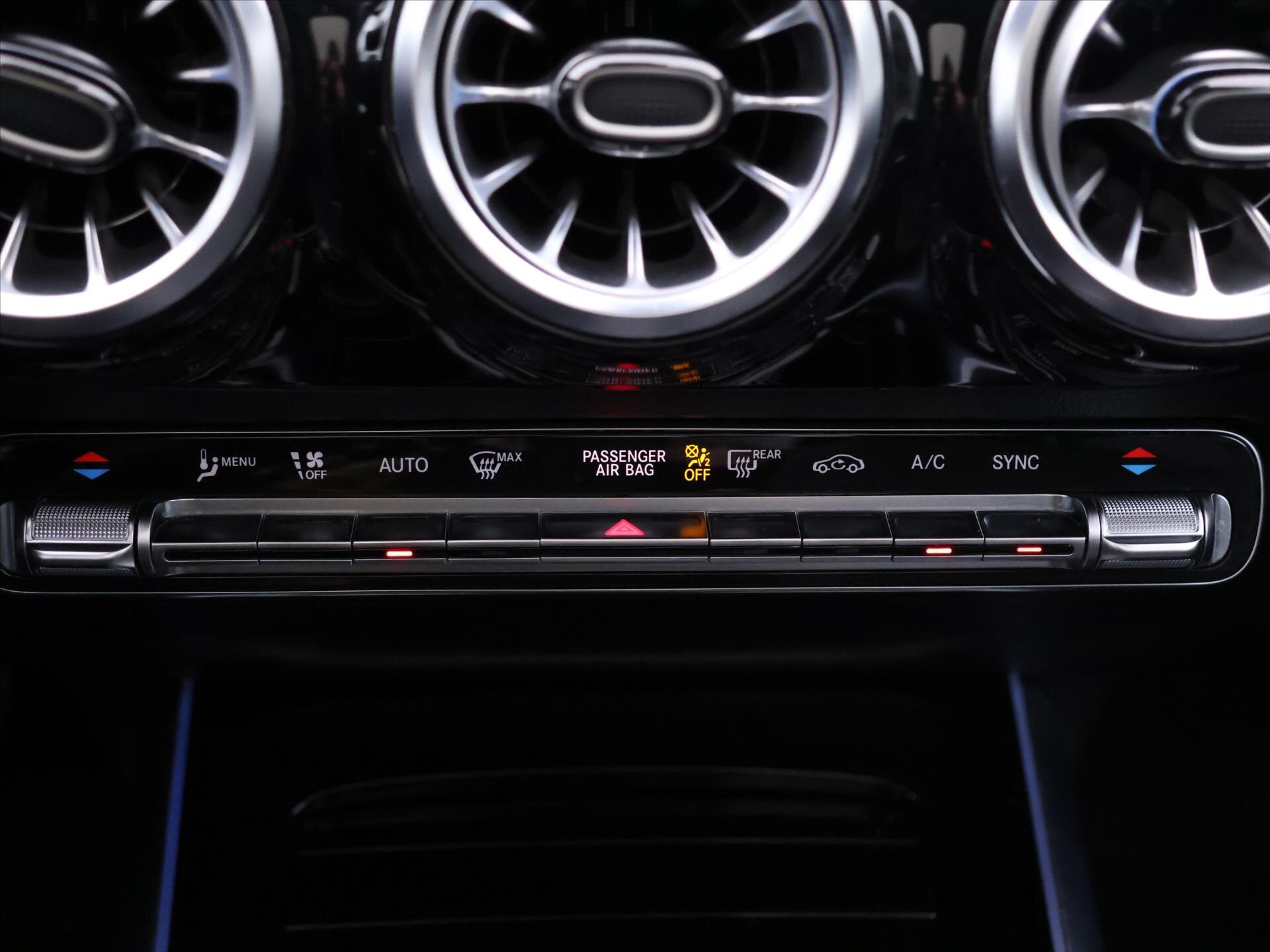 Mercedes-Benz GLA SUV / Terénní 2,0 l 165 kw