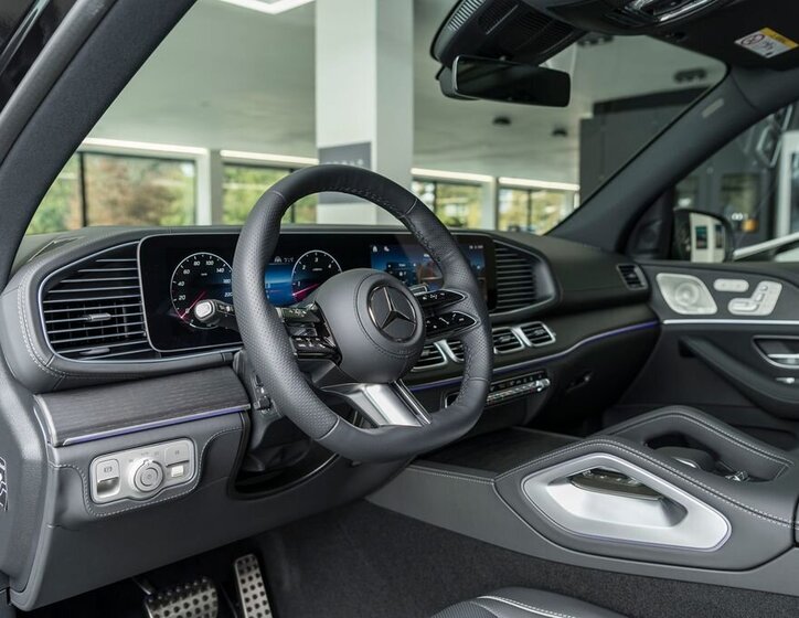 Mercedes-Benz Ostatní 5