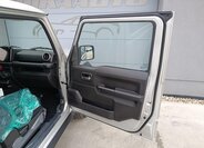 Suzuki Jimny SUV 1,5 l 75 kw