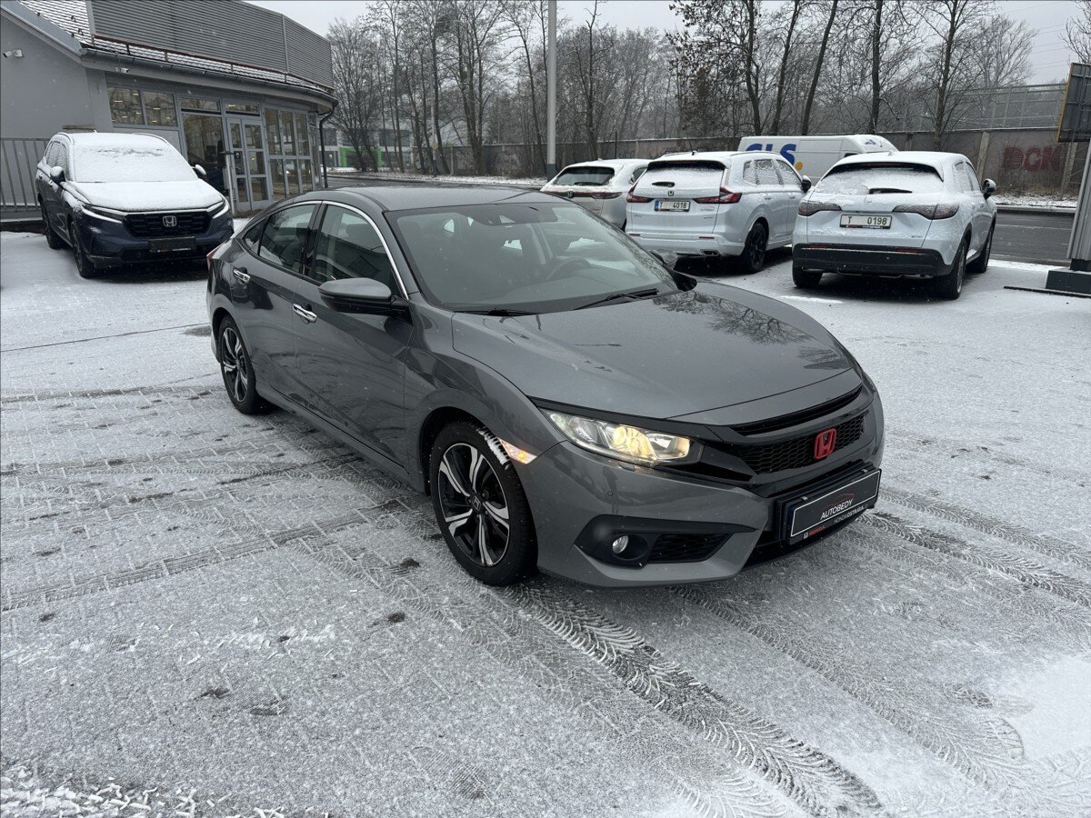 Honda Civic Sedan / Limuzína 1,5 l 134 kw