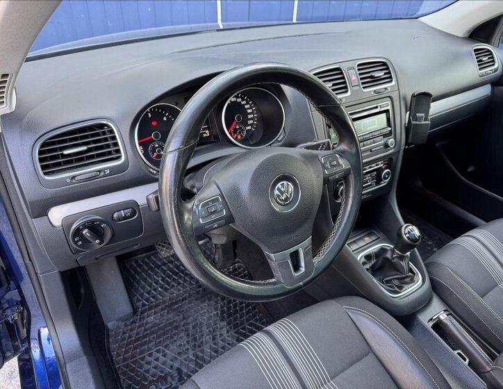 Volkswagen Golf Kombi 1,6 l 77 kw