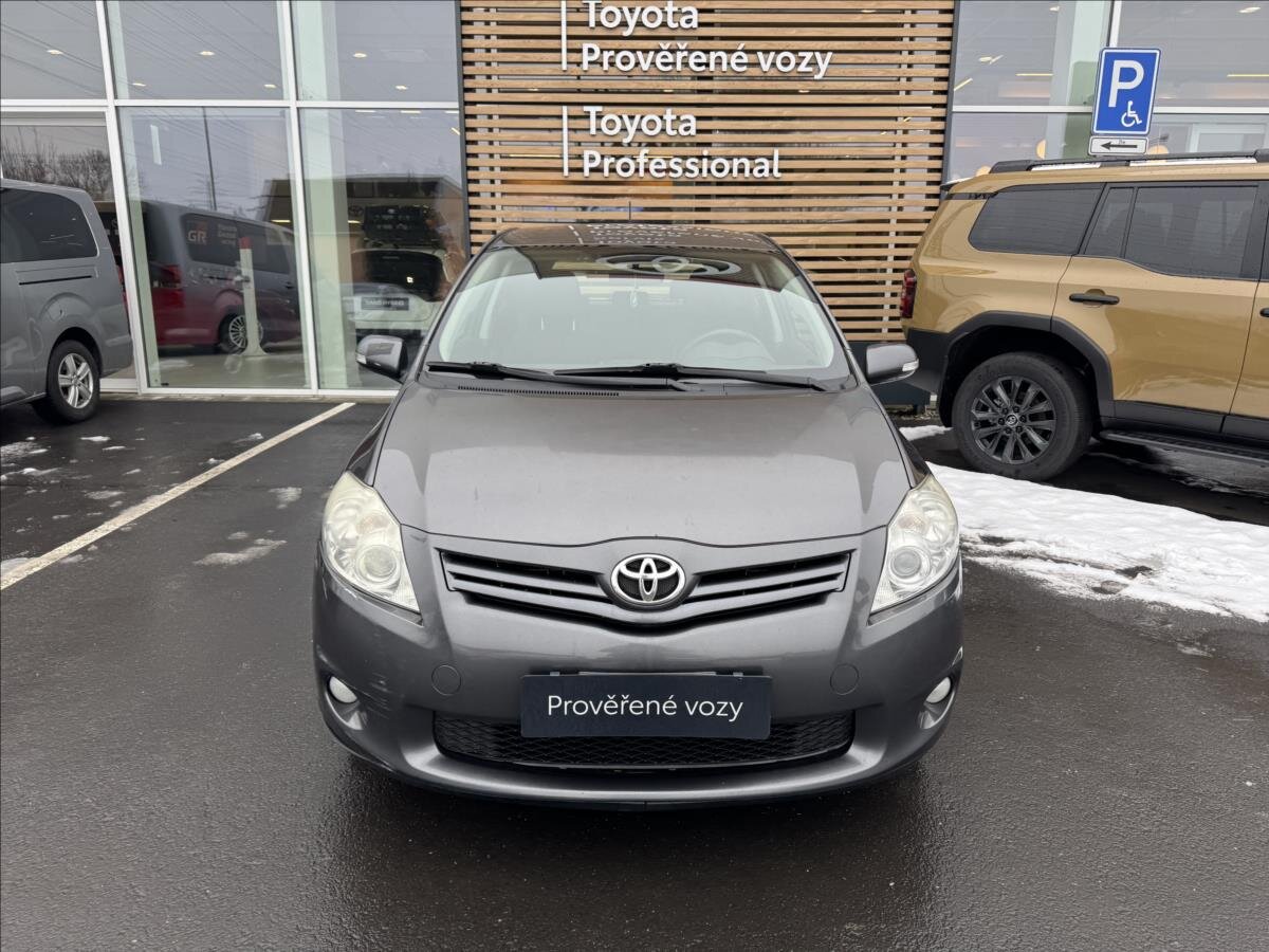 Toyota Auris Hatchback 1,6 l 97 kw