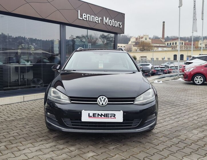 Volkswagen Golf Kombi 1,6 l 77 kw