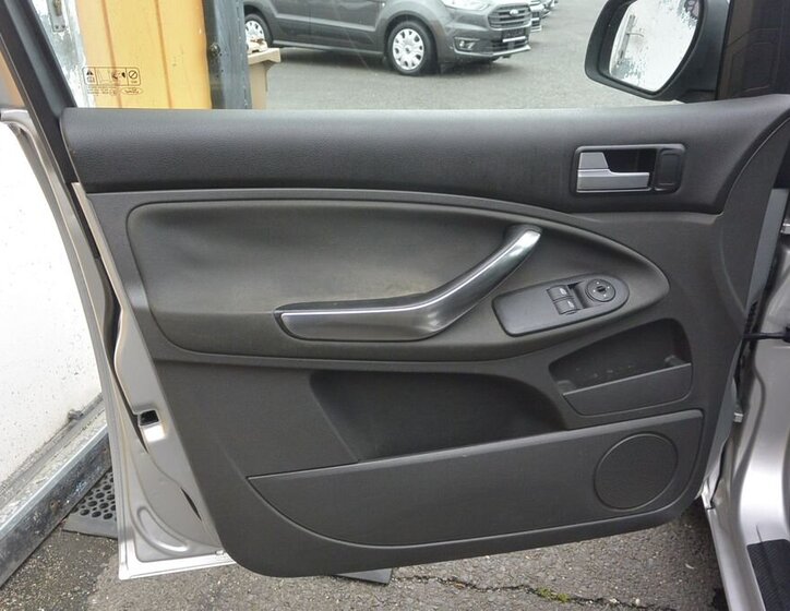 Ford C-MAX MPV 1,6 l 66 kw