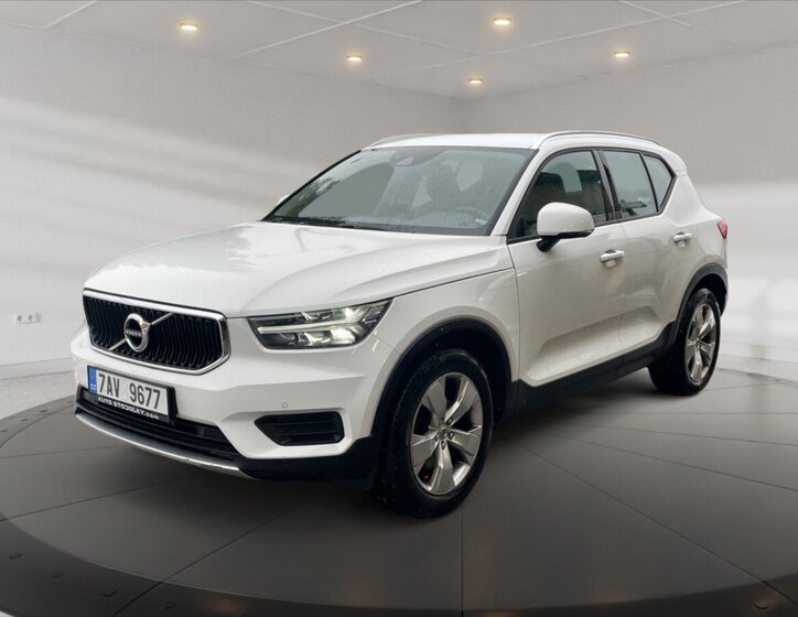 Volvo XC40 3