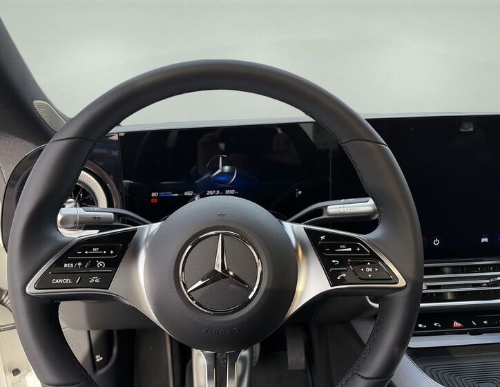 Mercedes-Benz CLA 10