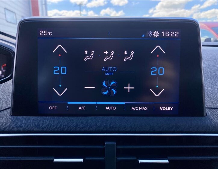 Peugeot 3008 SUV / Terénní 1,2 l 96 kw