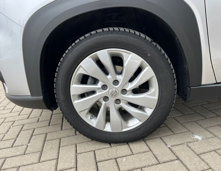 Suzuki SX4 S-Cross SUV 1,4 l 95 kw