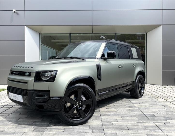 Land Rover Defender 1