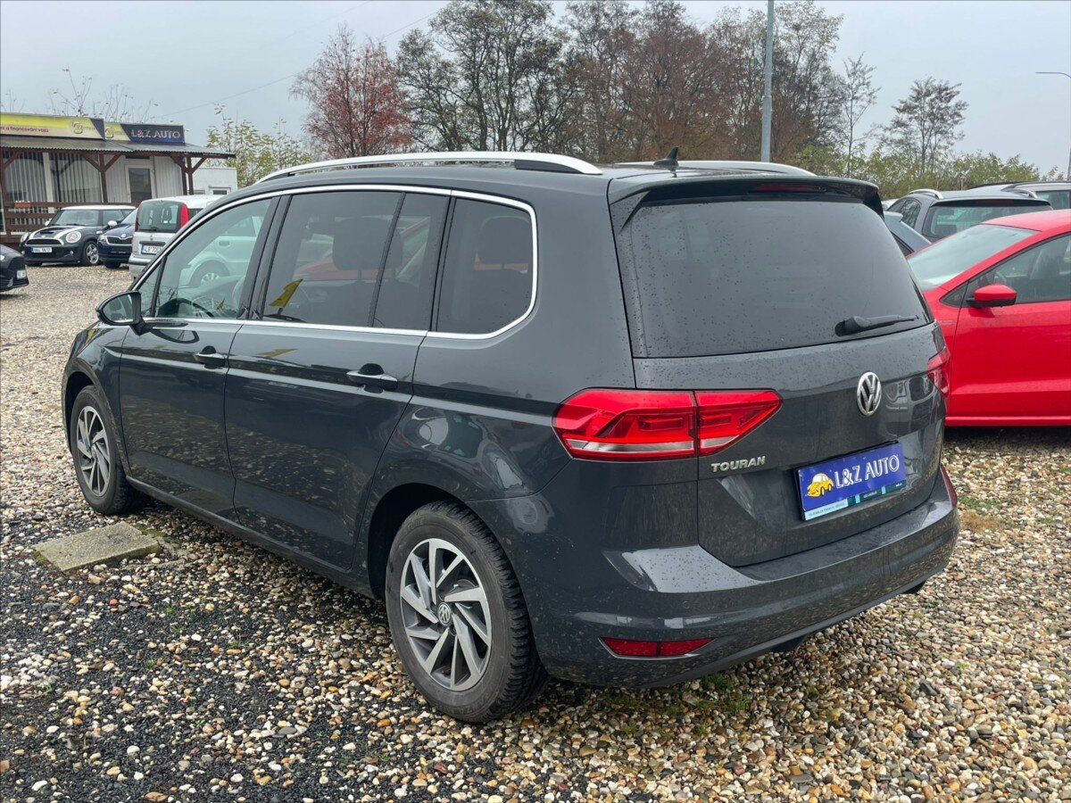Volkswagen Touran MPV 1,5 l 110 kw