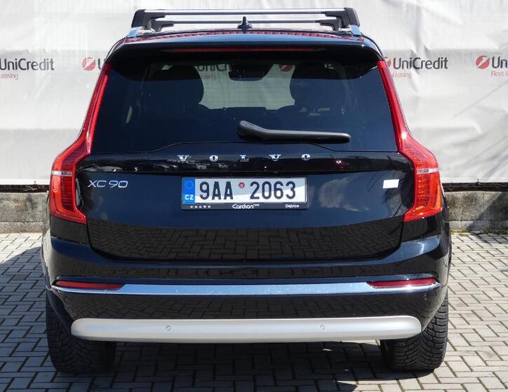 Volvo XC90 4