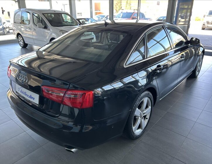 Audi A6 Sedan / Limuzína 3,0 l 230 kw