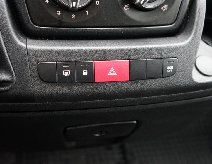 Peugeot Boxer Skříň 2,2 l 96 kw