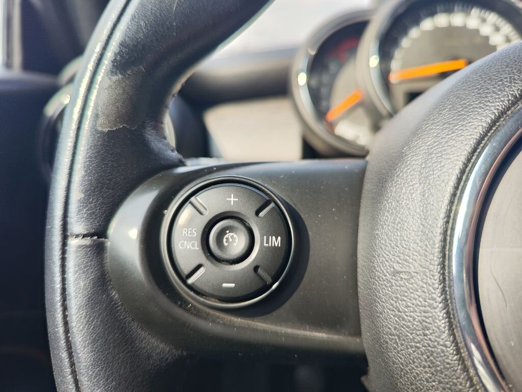 Mini Cooper Hatchback 1,5 l 85 kw