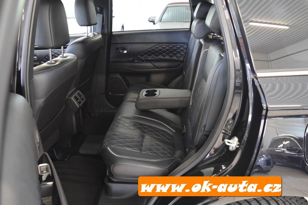 Mitsubishi Outlander SUV 0,0 0